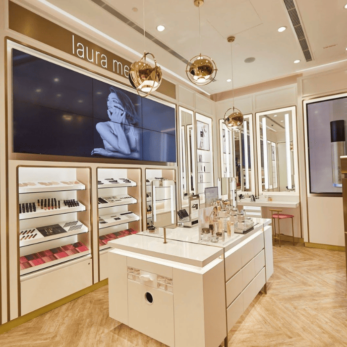 Thi công shop mỹ phẩm Đà Nẵng